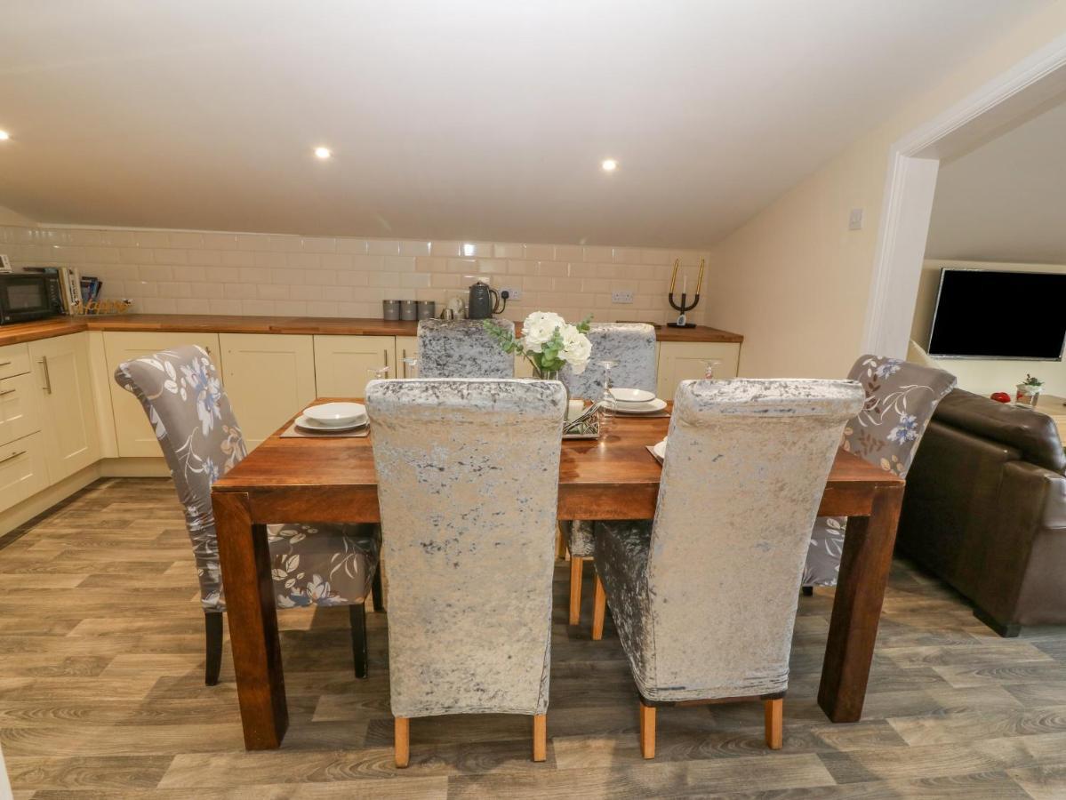 The Apartment At Plas Yr Eithin Amlwch Exteriör bild