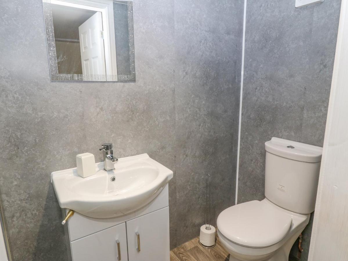 The Apartment At Plas Yr Eithin Amlwch Exteriör bild