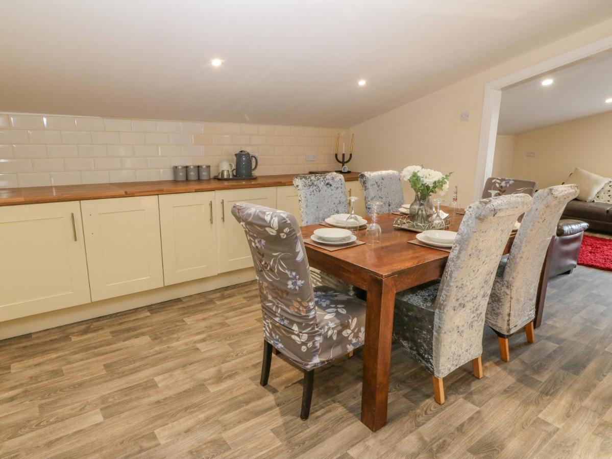 The Apartment At Plas Yr Eithin Amlwch Exteriör bild